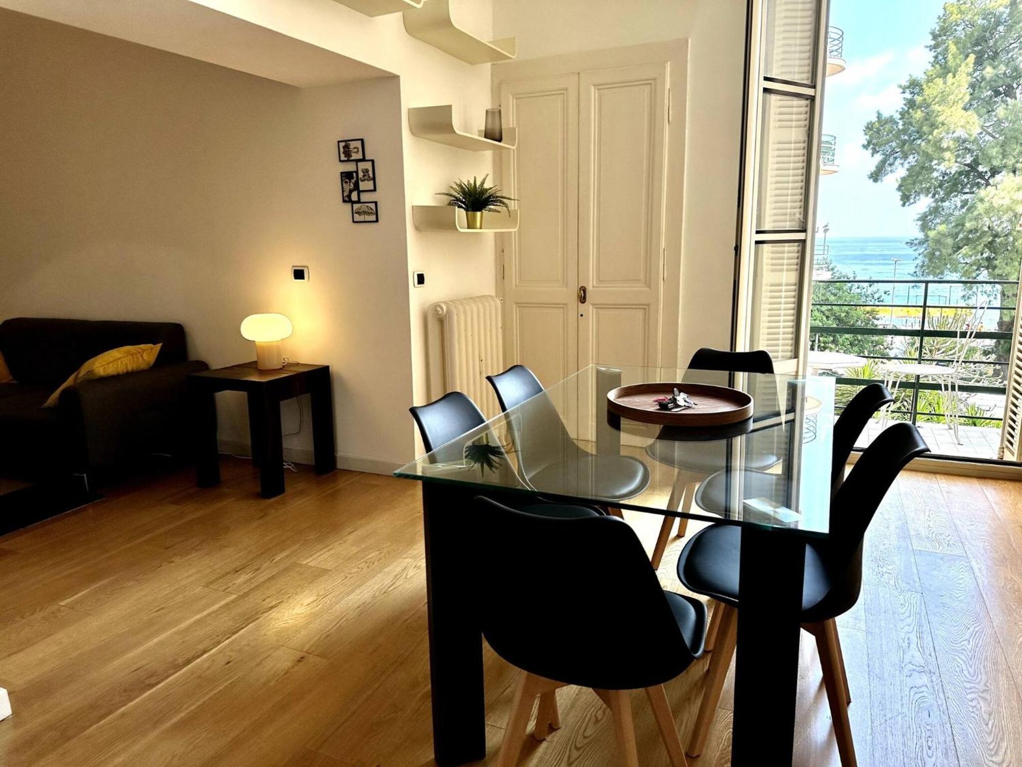 Beau 3 Pieces Vue Mer Menton Luaran gambar
